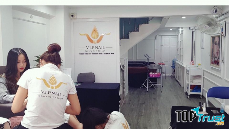 VIP Nail