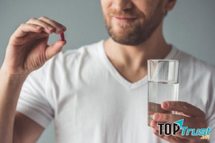 Vitamin dành cho nam giới Centrum Men ( Ảnh minh họa)