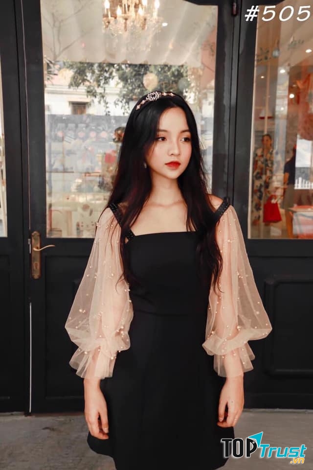 Vivian Store