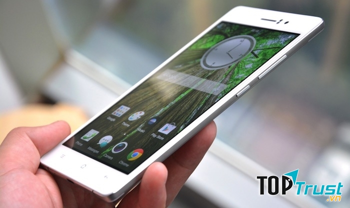 Nhìn từ góc này ta có thể thấy nó rất mỏng chỉ 4,75mm mà thôi