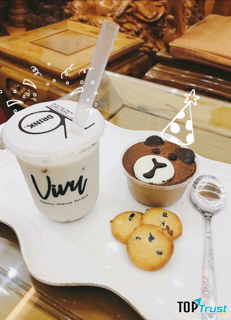 Trà sữa và bánh tại Vivu