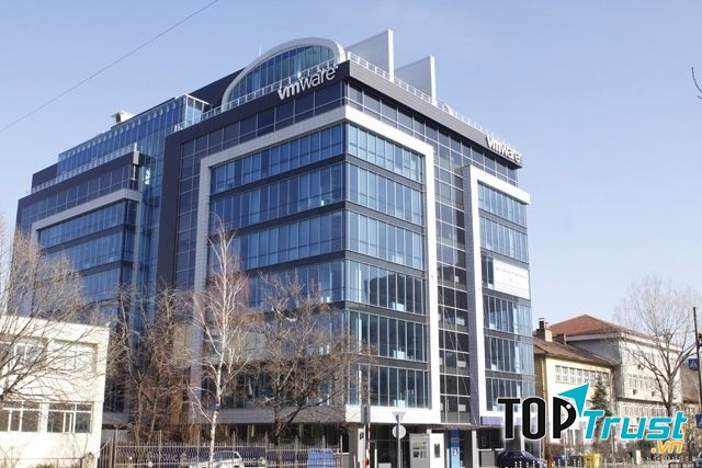 Doanh thu VMware là 6 tỷ đô la (2015)