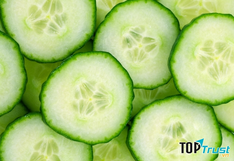 Vỏ dưa chuột mang rất nhiều công dụng