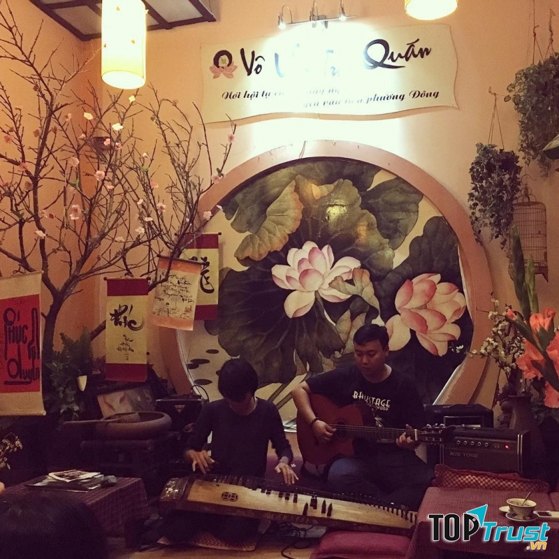 Vừa thưởng trà, vừa được thưởng thức âm nhạc.