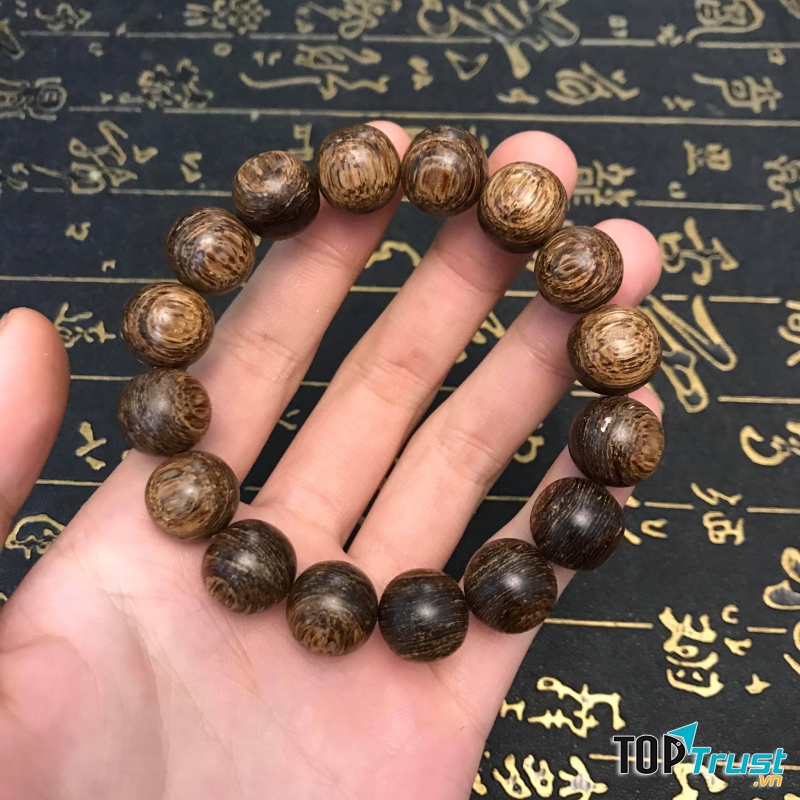 Vòng Phong Thủy Huyết Long