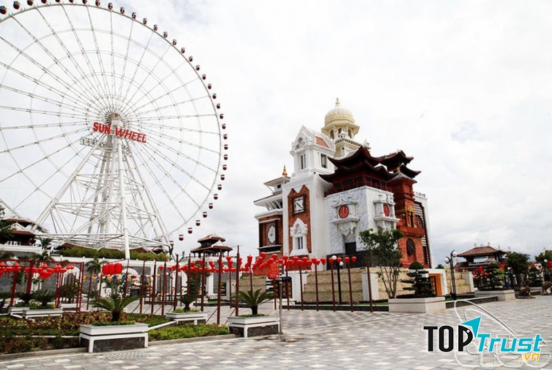 1 trong 10 vòng quay cao nhất thế giới.