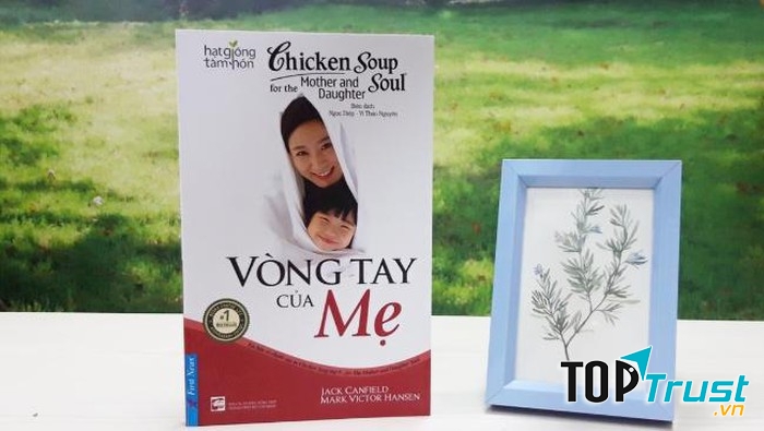 Vòng tay của mẹ dành cho tất cả những ai hiểu và yêu thương phụ nữ.
