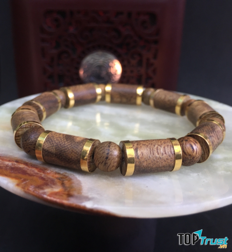 Vòng tay trầm hương