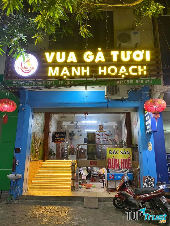 Vua gà tươi Mạnh Hoạch