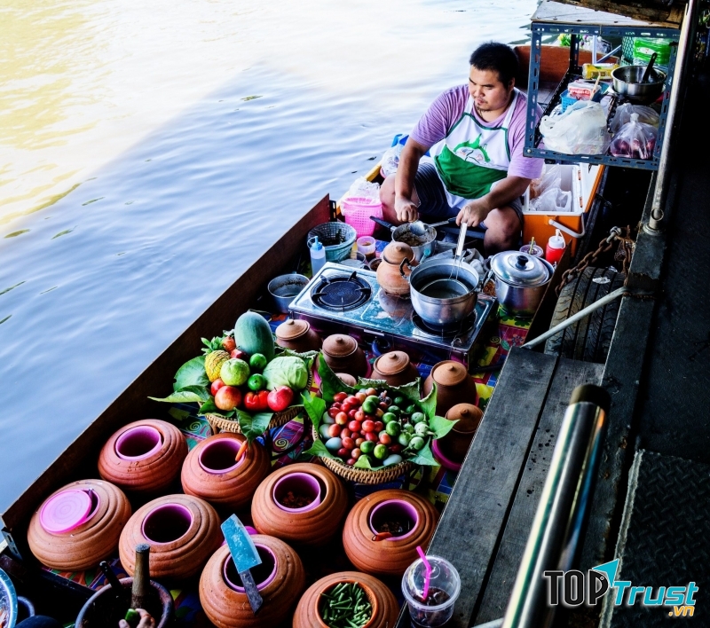 Vừa mua sắm vừa du lịch tìm hiểu văn hóa
