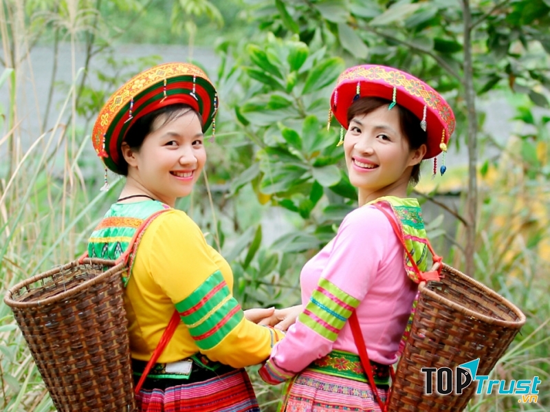 Con gái Thái vùng Tây Bắc mỏng manh khiến cho phái mạnh cảm giác muốn che chở