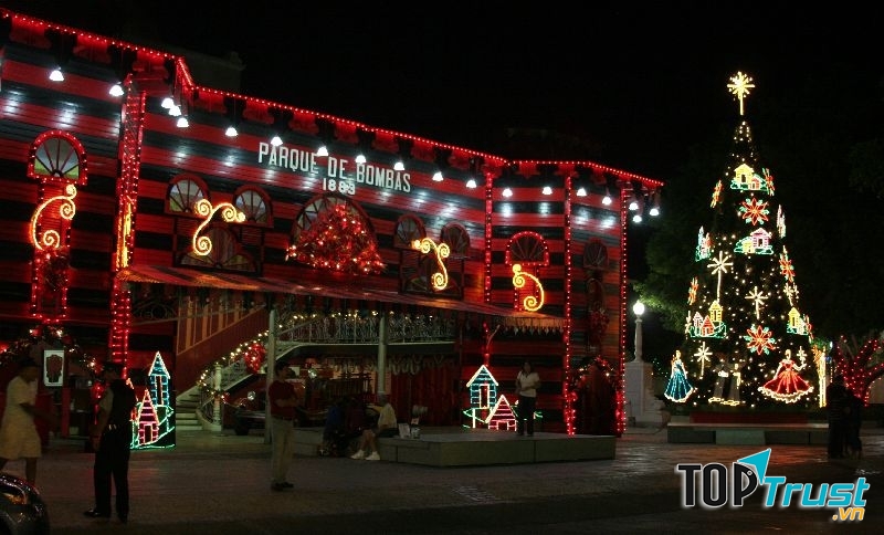 Vùng quốc hải Puerto Rico