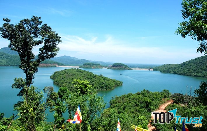 Vườn quốc gia Bạch Mã