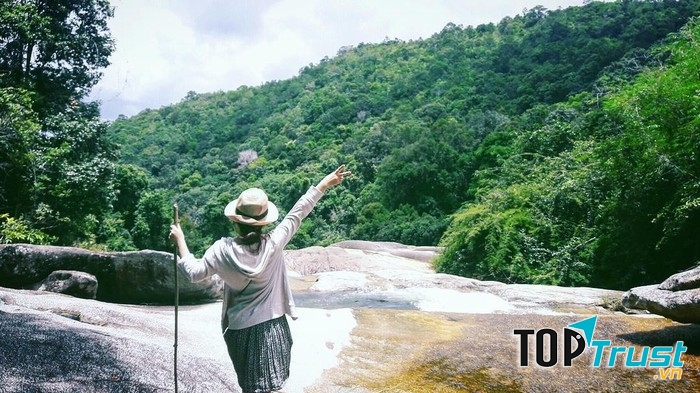 Thiên nhiên hoang sơ vườn quốc gia Yok Đôn