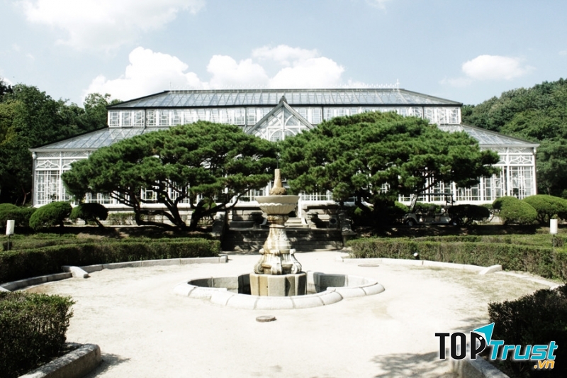 Vườn thực vật cung Changgyeong