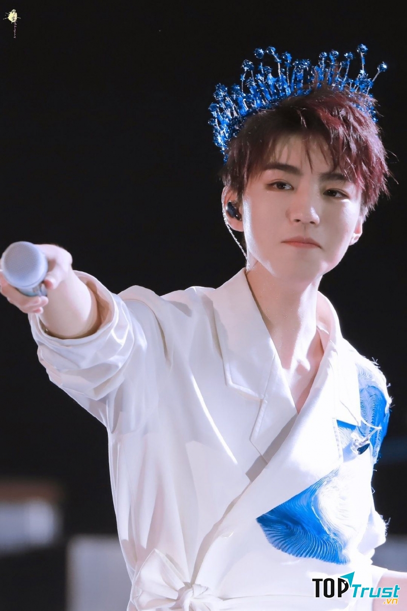 Vương Tuấn Khải