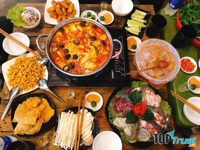 VỤT Quán - Lẩu Nướng 22 Phạm Văn Đồng
