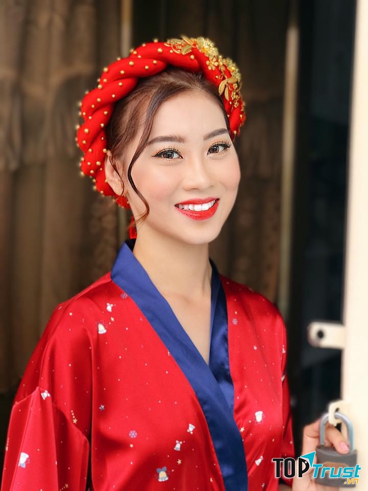 Vy Nâu Makeup Academy