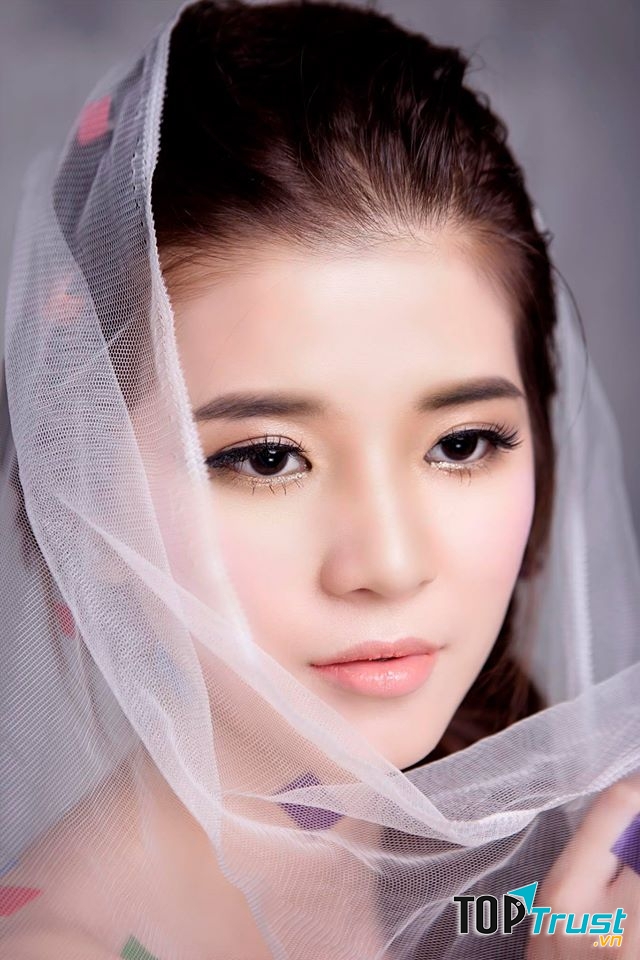 Vy Nâu Makeup Academy