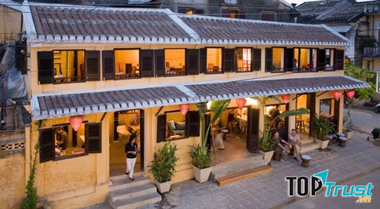 White Marble là một trong những quán bar đẹp nhất Hội An