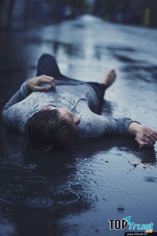 Là mưa hay nước mắt