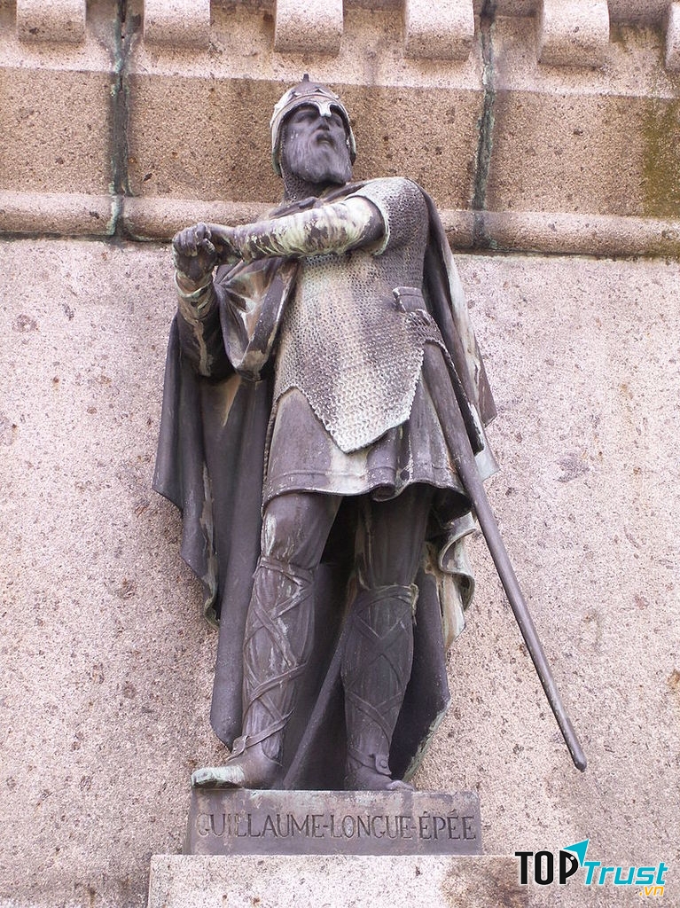 William Longsword bị ám sát bởi người của Arnulf.