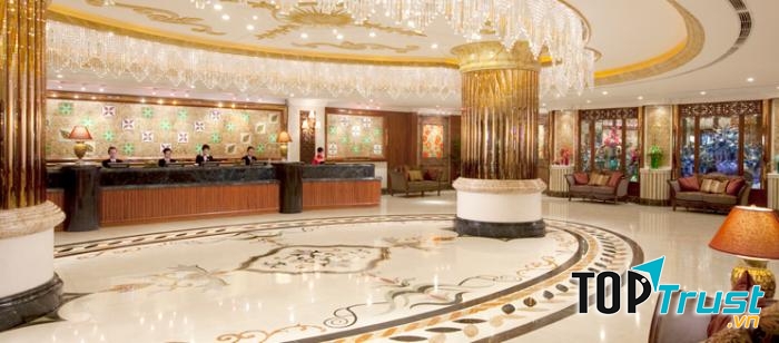 Sảnh khách sạn Windsor Plaza Hotel