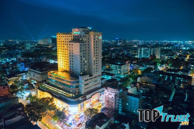 Khách sạn Windsor Plaza nhìn từ trên cao