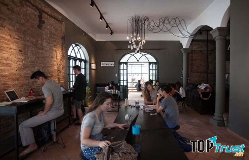 Không gian làm việc tại Work Saigon