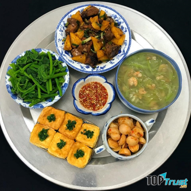 Chuẩn cơm mẹ nấu (Ảnh minh họa)