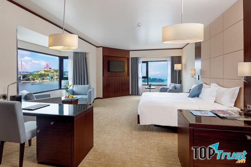 Wyndham Legend Halong