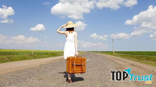 Xách balo lên và đi