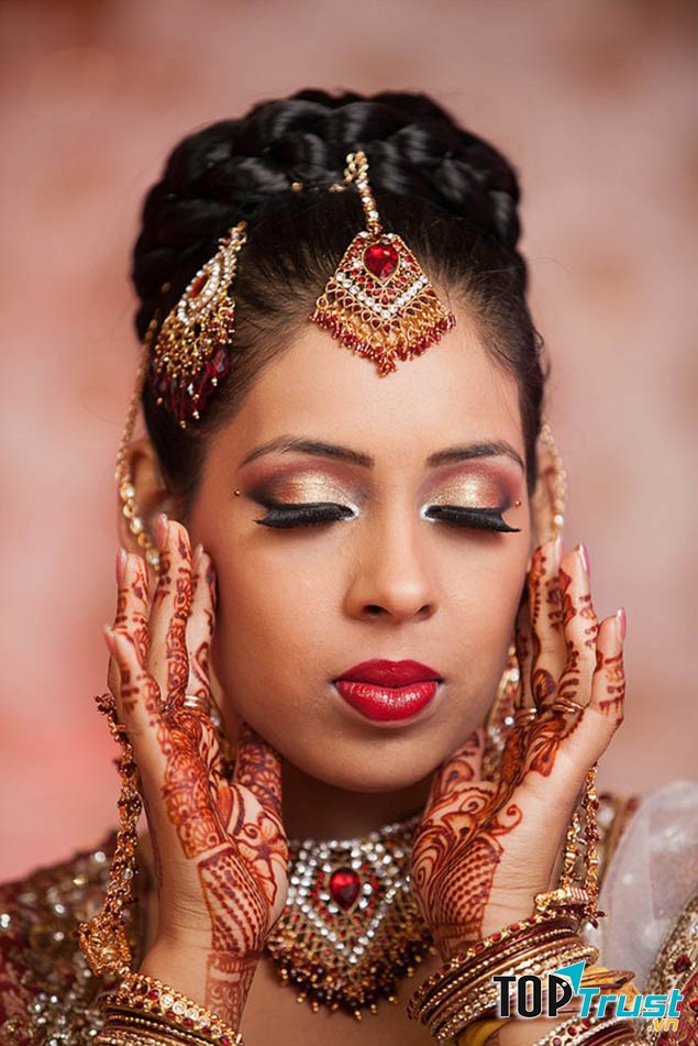 Những hình mẫu cầu kỳ, nghệ thuật và có vẻ khá huyền bí