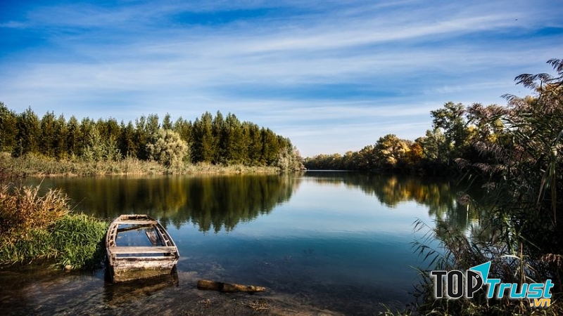 Xanh da trời là biểu tượng của hòa bình