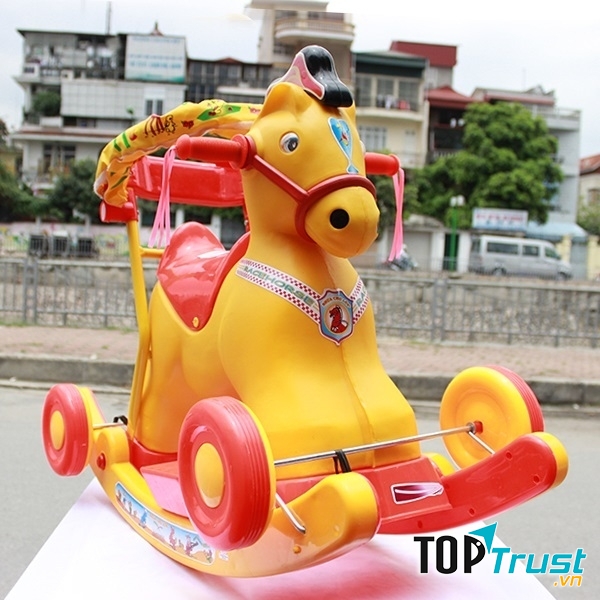 Một kiểu xe bập bênh với thiết kế cầu kỳ hơn