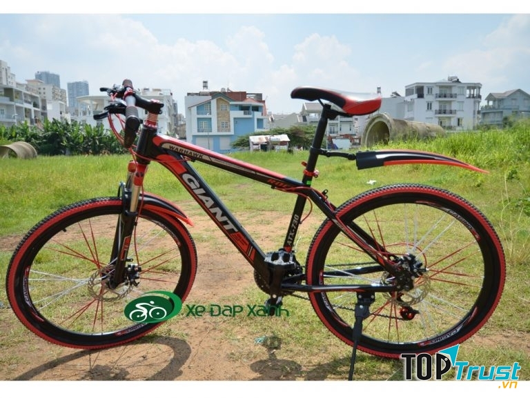 Xe đạp leo núi Giant