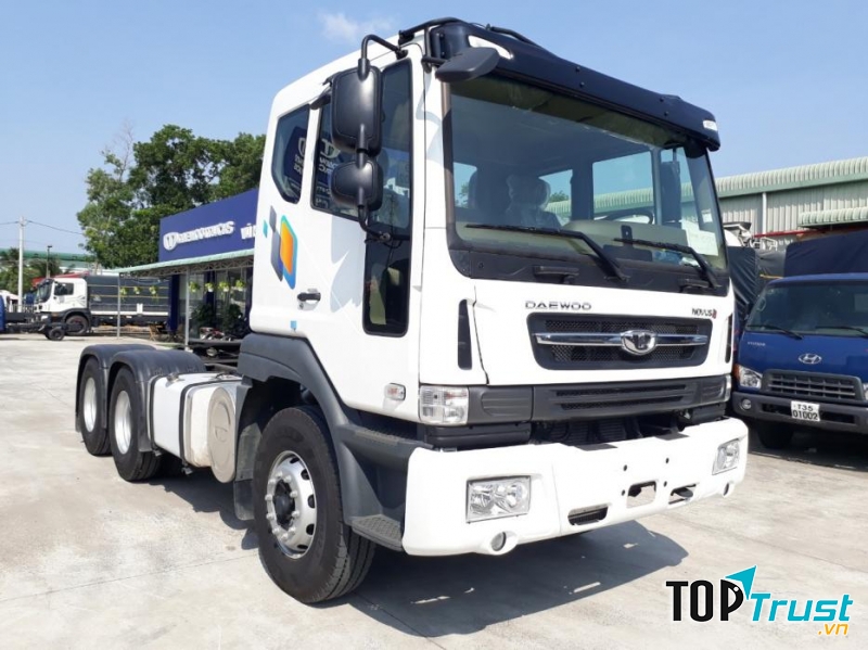 xe đầu kéo Daewoo