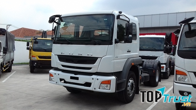 xe đầu kéo Fuso
