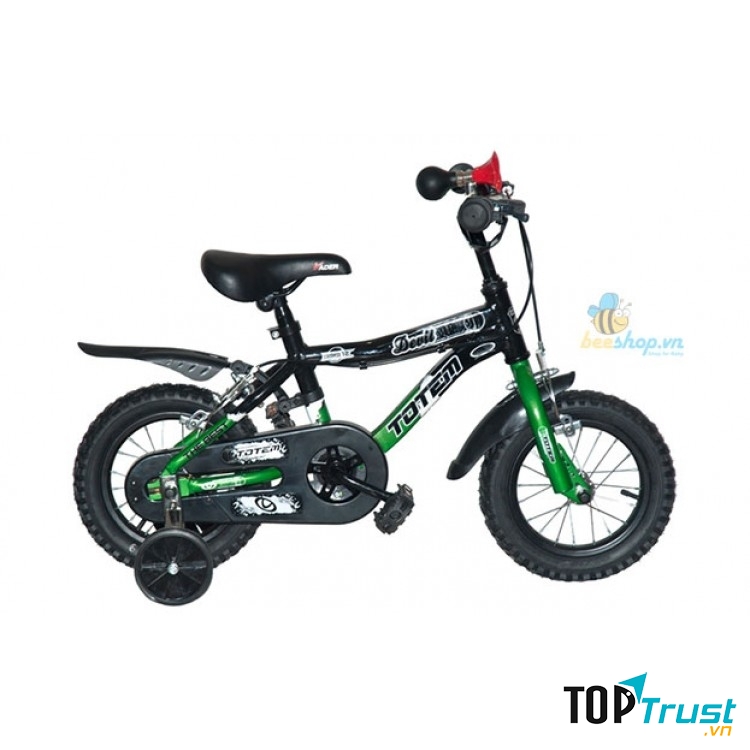 Xe đạp giúp bé vừa vui chơi vừa tập luyện rất tốt cho khả năng vận động của bé