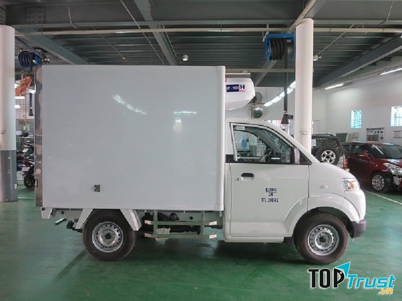 Xe đông lạnh Suzuki