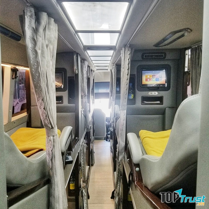 Xe khách Hải Vân