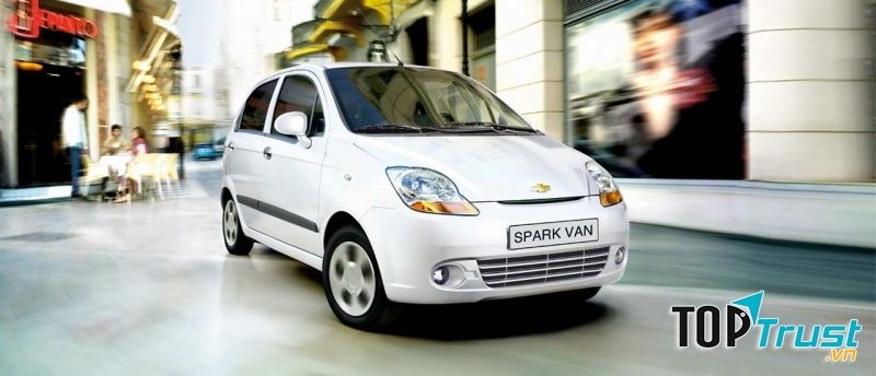 Kiểu dáng ấn tượng, trẻ trung, khỏe khoắn và sang trọng của Chevrolet Spark Van.