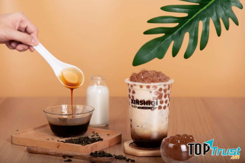   Trà sữa nướng dù chỉ mới xuất hiện ở cửa hàng chưa lâu nhưng lại nhanh chóng trở thành thức uống hot nhất tại quán.