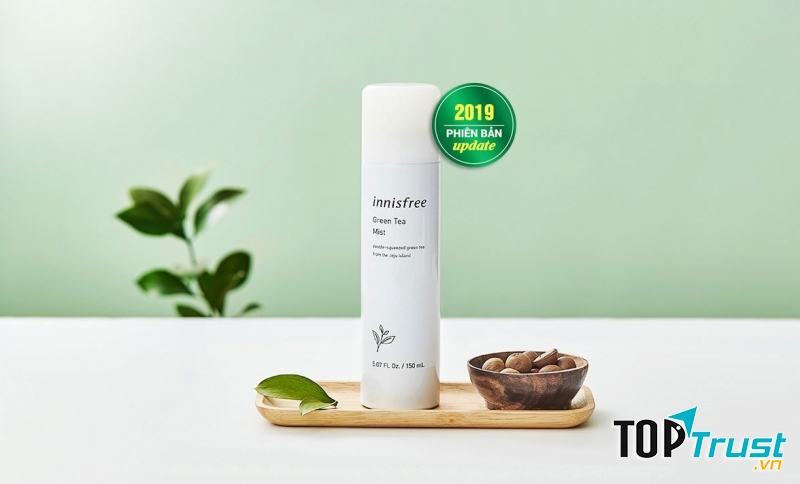 Xịt khoáng Innisfree Green Tea Mineral Mist là sản phẩm tới từ thương hiệu Innisfree nổi tiếng.