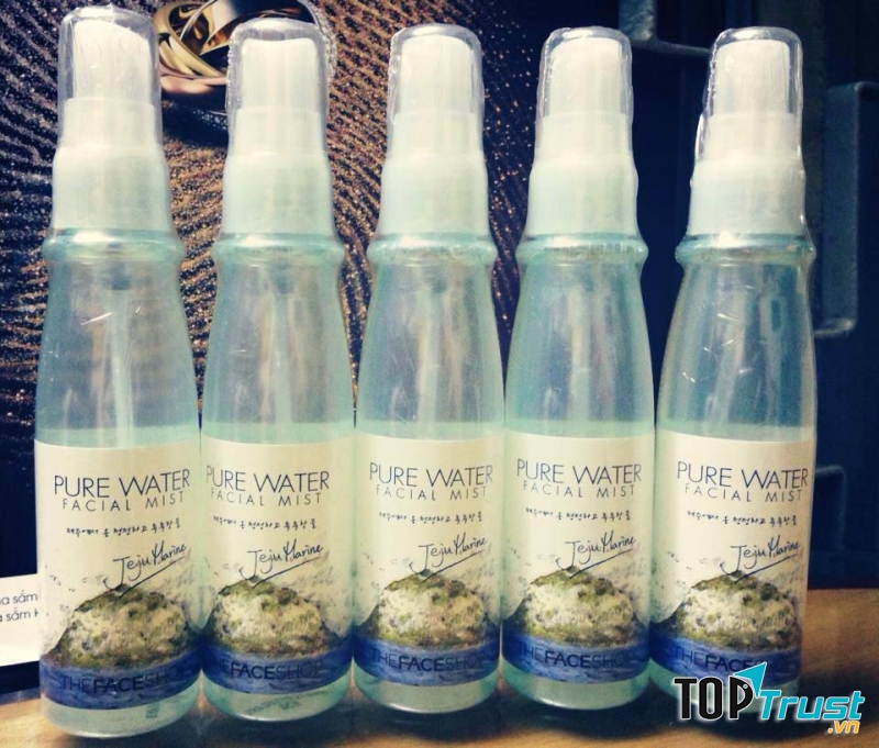 Xịt khoáng The Face Shop Pure Water Facial Mist của thương hiệu mỹ phẩm The Face Shop