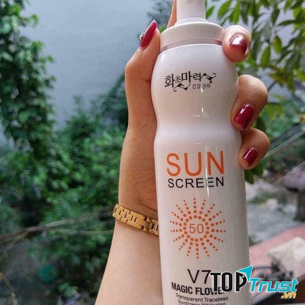 Xịt V7 Sunscreen SPF50