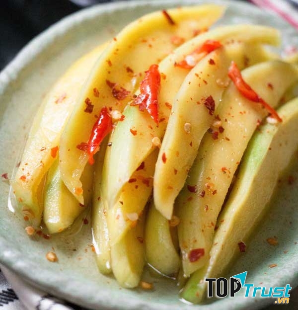 Xoài dầm muối ớt