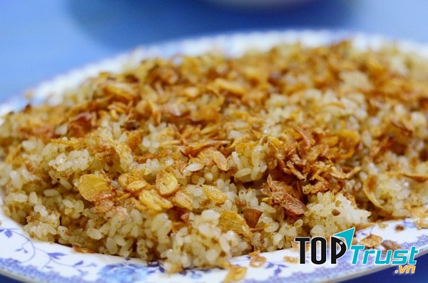 Xôi chim nhìn thì không ấn tượng nhưng ăn lại cực ngon