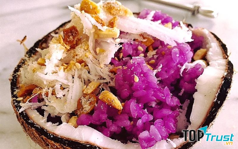 Xôi lá cẩm khoai môn