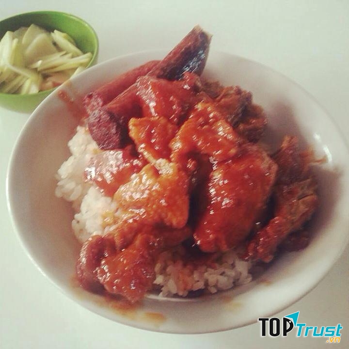 Xôi sườn cay Anh Tùng